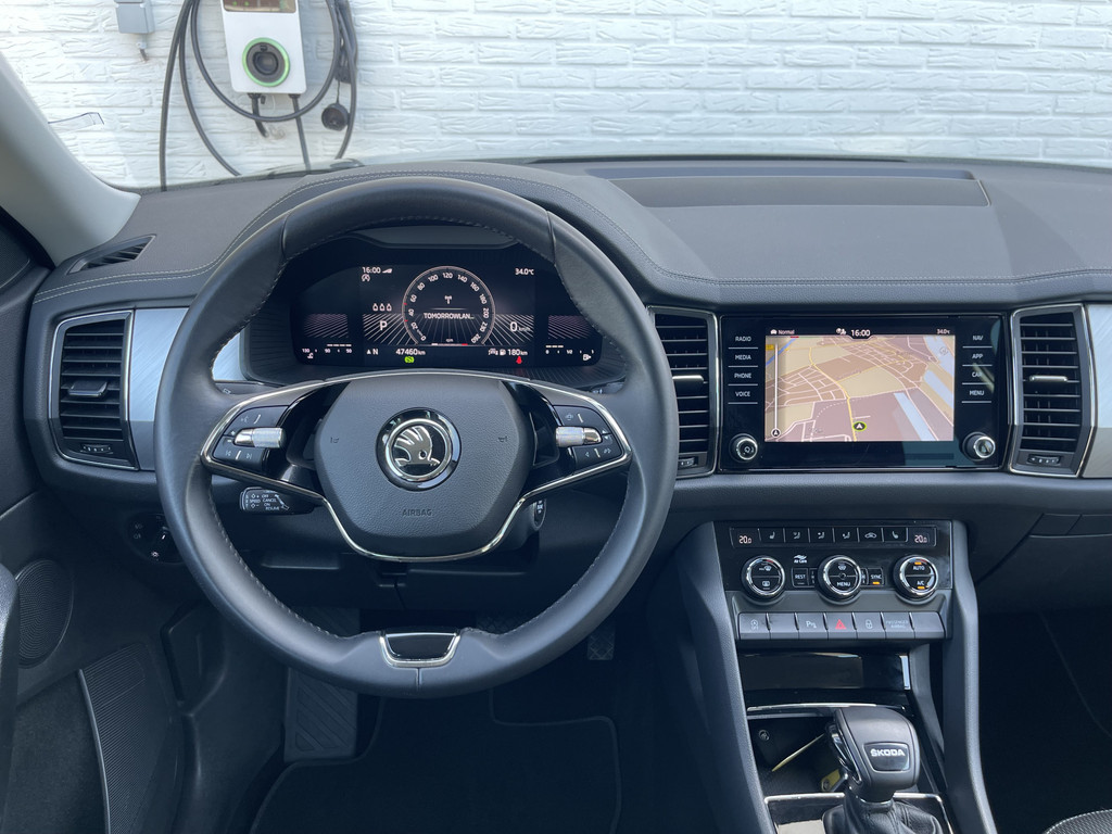 46074379-10.jpg
