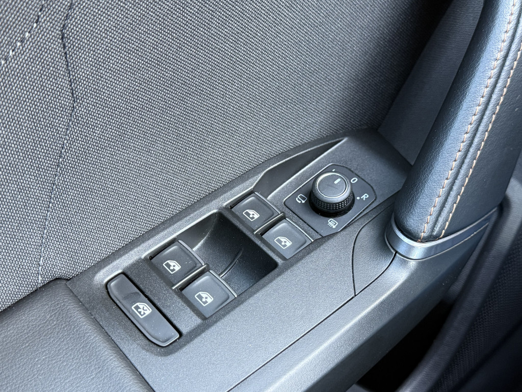 47643467-11.jpg