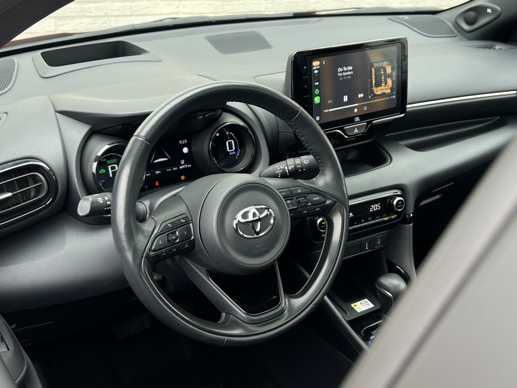 47725330-6.jpg